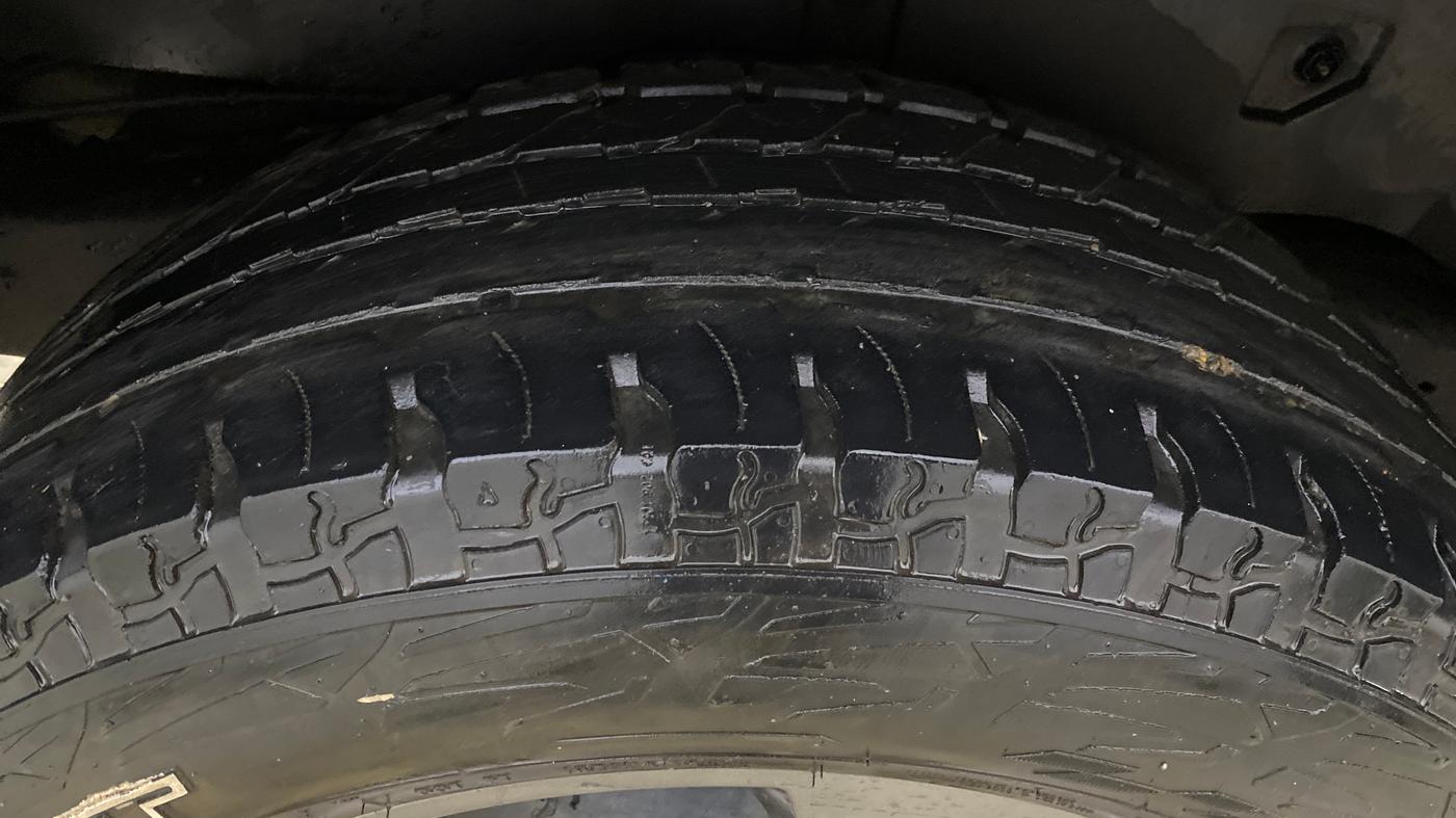 2021 Mahindra Thar LX D AT 4WD HT, Diesel, Automatic, 37,661 km, Right Rear Tyre Tread
