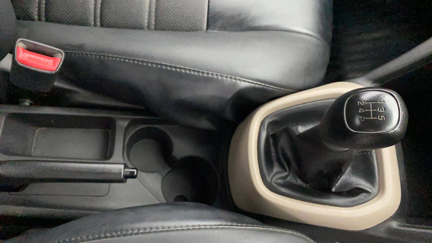 2019 Hyundai Xcent S 1.2, Petrol, Manual, 72,144 km, Gear Lever