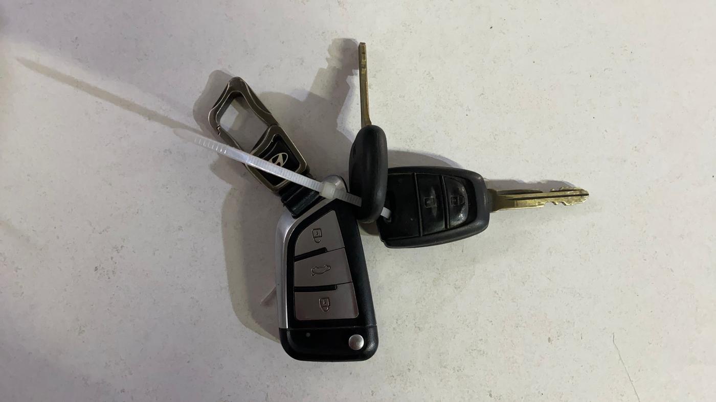 2019 Hyundai Xcent S 1.2, Petrol, Manual, 72,144 km, Key Close Up
