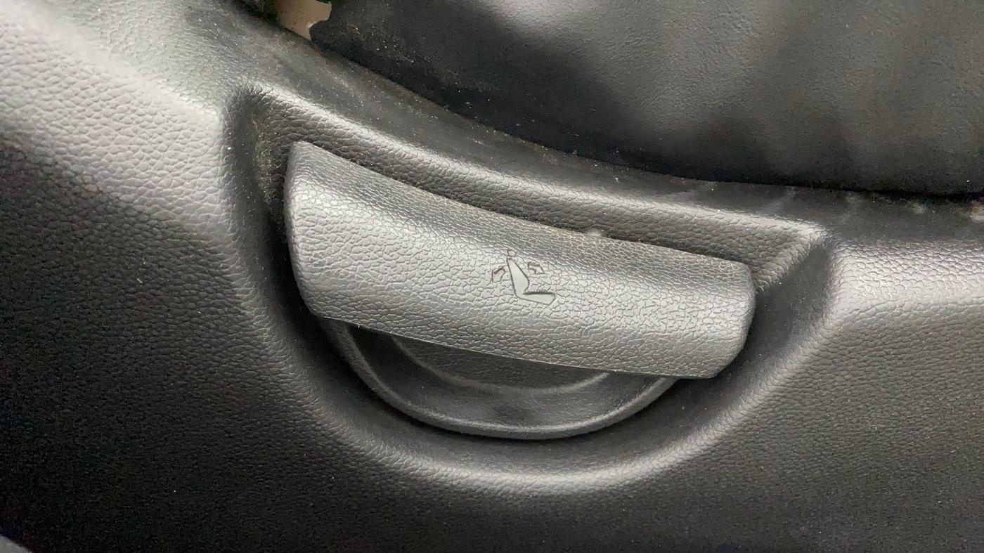 2019 Hyundai Xcent S 1.2, Petrol, Manual, 72,144 km, Driver Side Adjustment Panel