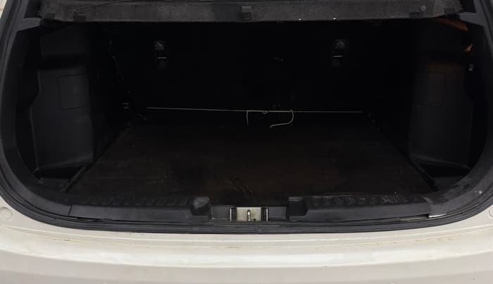 2022 Maruti Vitara Brezza ZXI PLUS AT SHVS, Petrol, Automatic, 78,930 km, Boot Inside