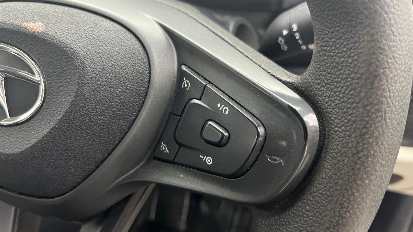 2023 Tata ALTROZ XZ DIESEL, Diesel, Manual, 47,496 km, Adaptive Cruise Control