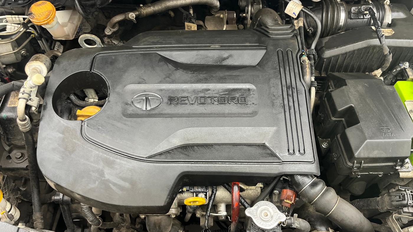 2023 Tata ALTROZ XZ DIESEL, Diesel, Manual, 47,496 km, Engine View