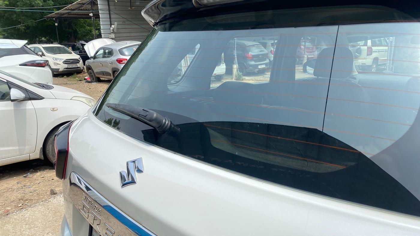 2021 Maruti Vitara Brezza ZXI, Petrol, Manual, 1,00,432 km, Rear Wiper