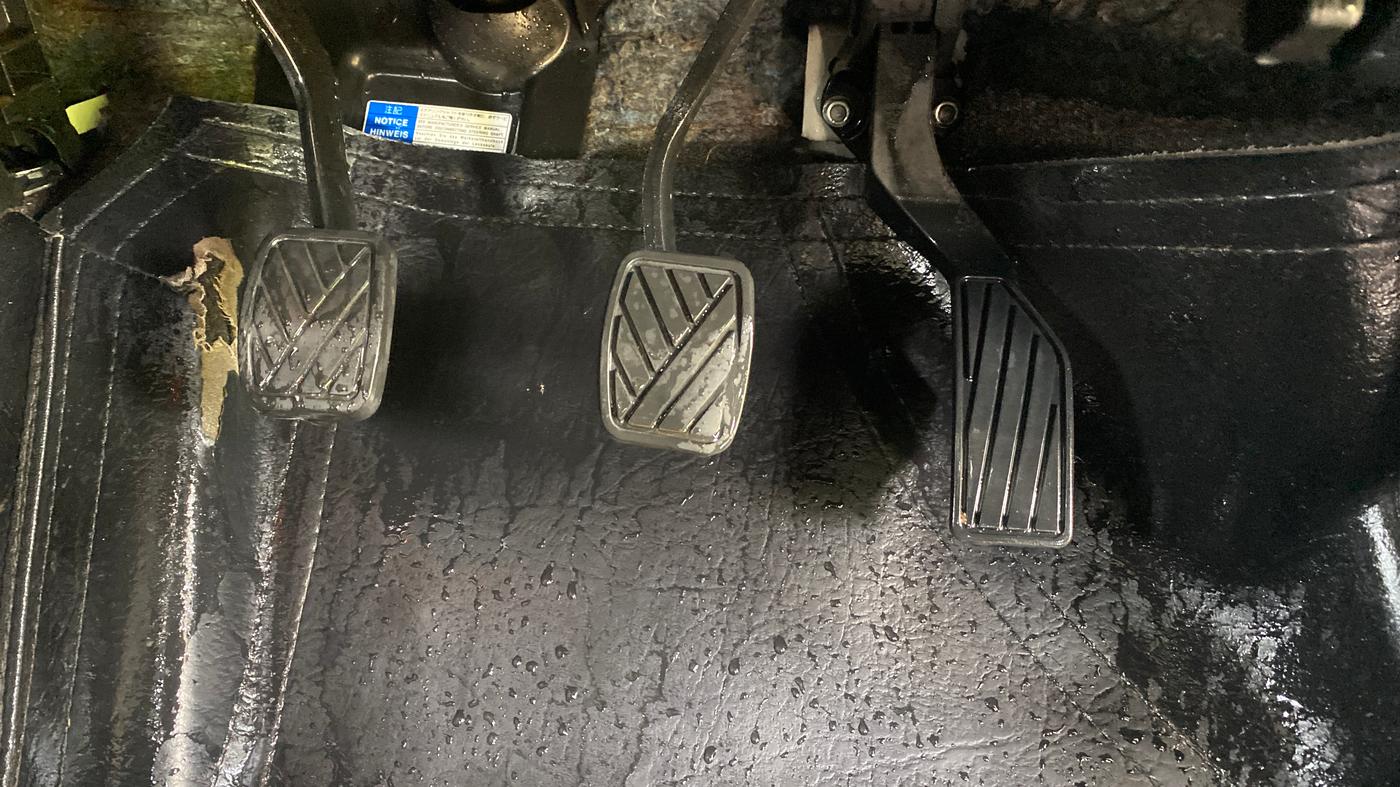 2021 Maruti Vitara Brezza ZXI, Petrol, Manual, 1,00,432 km, Pedals