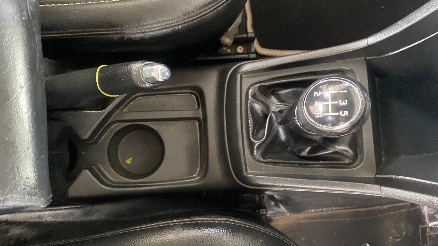 2021 Maruti Vitara Brezza ZXI, Petrol, Manual, 1,00,432 km, Gear Lever