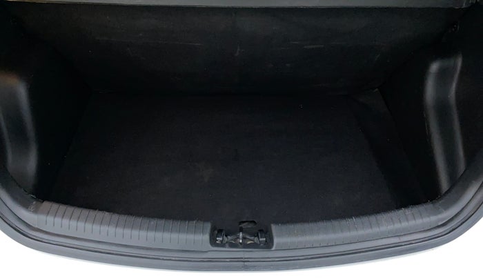 2018 Hyundai Grand i10 ASTA 1.2 KAPPA VTVT, Petrol, Manual, 53,287 km, Boot Inside View