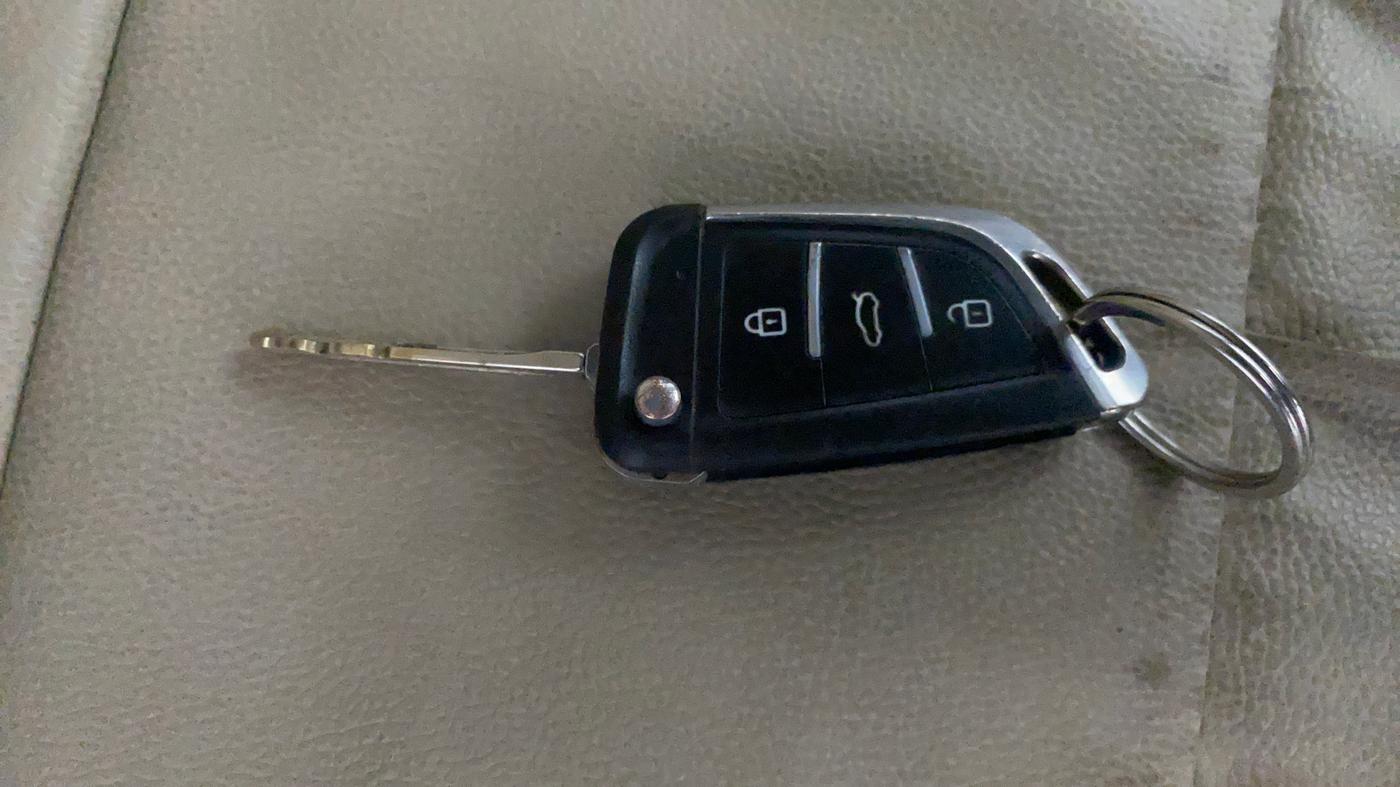 2019 Hyundai NEW SANTRO SPORTZ MT, Petrol, Manual, 84,949 km, Key Close Up