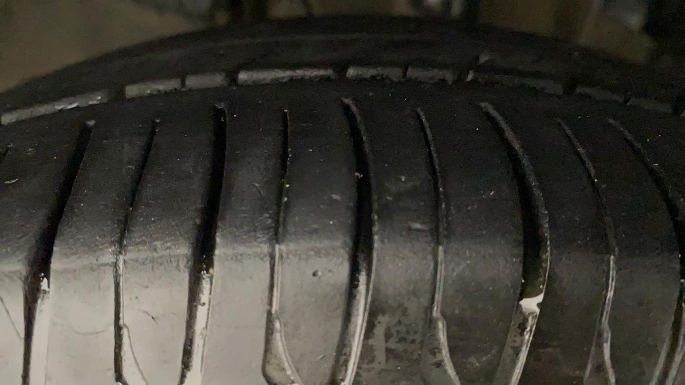 2018 Tata Tiago XZA PETROL, Petrol, Automatic, 49,072 km, Left Front Tyre Tread
