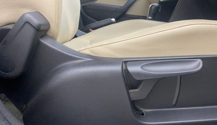 2018 Volkswagen Vento HIGHLINE PLUS 1.5 AT 16 ALLOY, Diesel, Automatic, 57,330 km, Driver Side Adjustment Panel