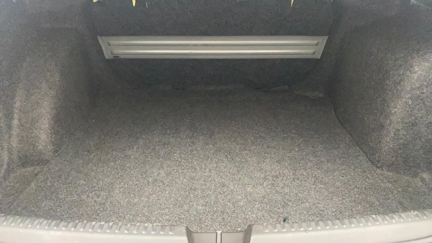 2018 Volkswagen Vento HIGHLINE PLUS 1.5 AT 16 ALLOY, Diesel, Automatic, 57,330 km, Boot Inside