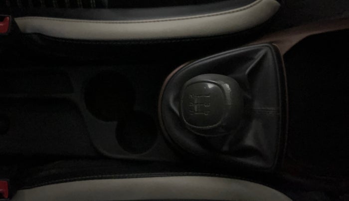 2022 Hyundai AURA S 1.2 CNG, CNG, Manual, 87,289 km, Gear Lever