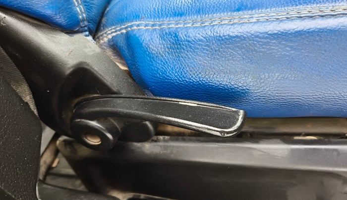 2014 Tata Nano TWIST XT, Petrol, Manual, 82,217 km, Driver Side Adjustment Panel