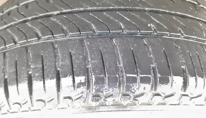 2014 Tata Nano TWIST XT, Petrol, Manual, 82,217 km, Right Rear Tyre Tread
