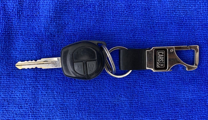 2015 Maruti Wagon R 1.0 VXI, Petrol, Manual, 33,916 km, Key Close Up