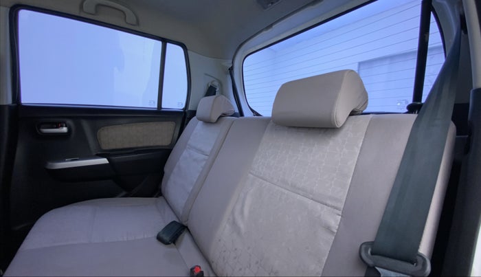 2015 Maruti Wagon R 1.0 VXI, Petrol, Manual, 33,916 km, Right Side Rear Door Cabin