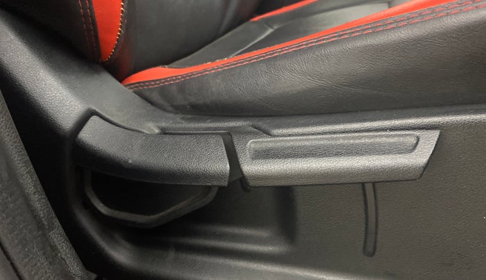 2021 Hyundai VENUE SX PLUS 1.0 TURBO DCT, Petrol, Automatic, 41,796 km, Driver Side Adjustment Panel