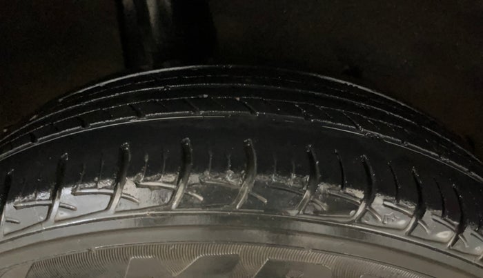 2019 Maruti Baleno DELTA PETROL 1.2, Petrol, Manual, 67,534 km, Right Rear Tyre Tread