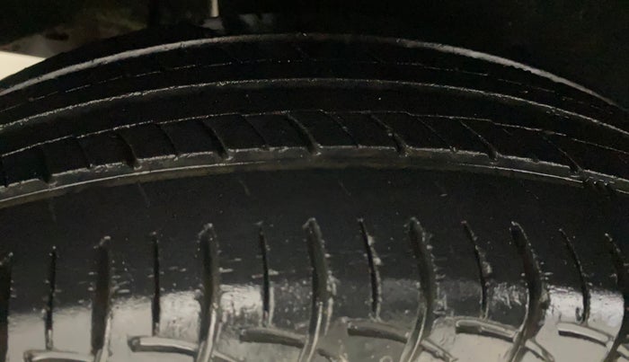 2017 Maruti Baleno DELTA CVT PETROL 1.2, Petrol, Automatic, 59,589 km, Right Rear Tyre Tread