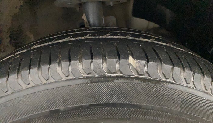 2021 Maruti Baleno DELTA PETROL 1.2, Petrol, Manual, 44,148 km, Right Front Tyre Tread