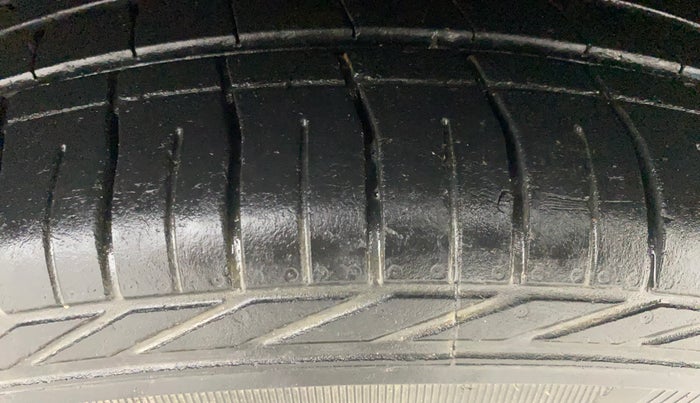 2021 Tata NEXON XZ PLUS PETROL SUNROOF, Petrol, Manual, 38,846 km, Left Rear Tyre Tread