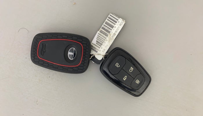 2021 Tata NEXON XZ PLUS PETROL SUNROOF, Petrol, Manual, 38,846 km, Key Close Up