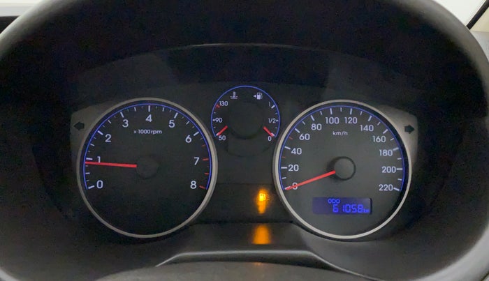 2013 Hyundai i20 MAGNA 1.2, Petrol, Manual, 61,058 km, Odometer Image