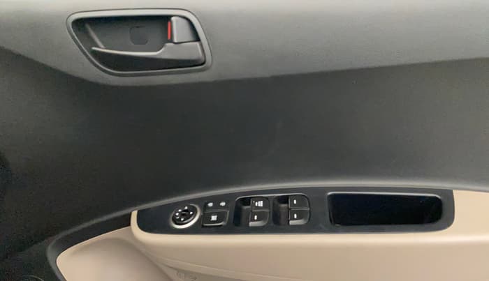 2019 Hyundai Grand i10 MAGNA 1.2 KAPPA VTVT, Petrol, Manual, 76,580 km, Driver Side Door Panels Control