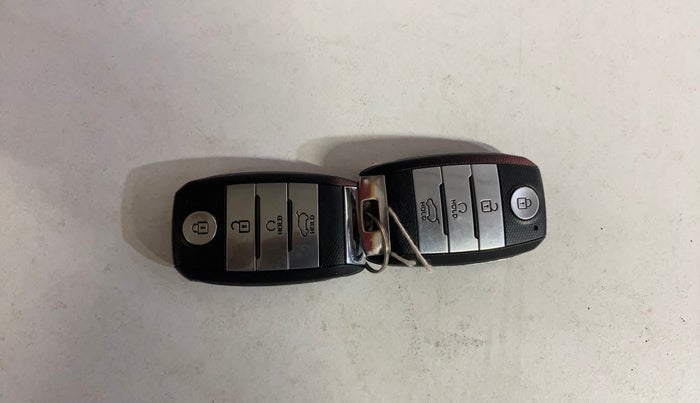 2022 KIA SELTOS HTK PLUS 1.5 IMT, Petrol, Manual, 29,009 km, Key Close Up