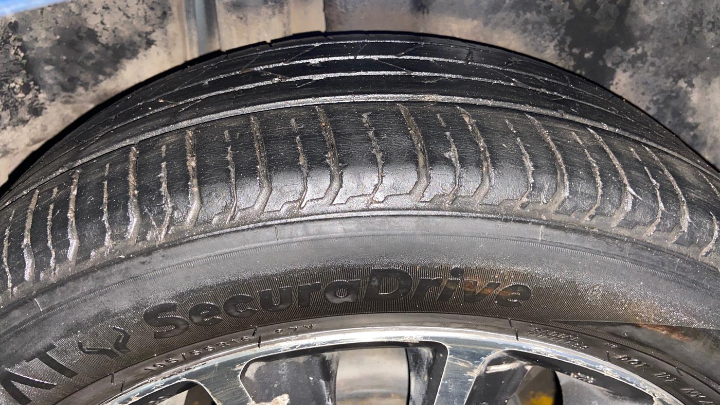 2019 Maruti Ciaz SIGMA 1.5 SHVS MT  PETROL, CNG, Manual, 1,07,663 km, Right Rear Tyre Tread