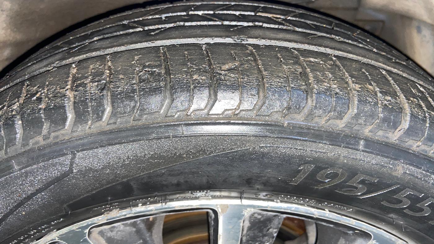 2019 Maruti Ciaz SIGMA 1.5 SHVS MT  PETROL, CNG, Manual, 1,07,663 km, Right Front Tyre Tread
