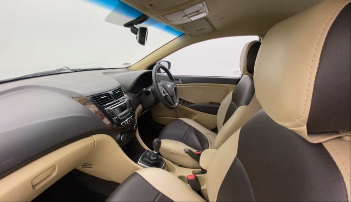 2016 Hyundai Verna FLUIDIC 4S 1.6 VTVT S, Petrol, Manual, 62,799 km, Right Side Front Door Cabin