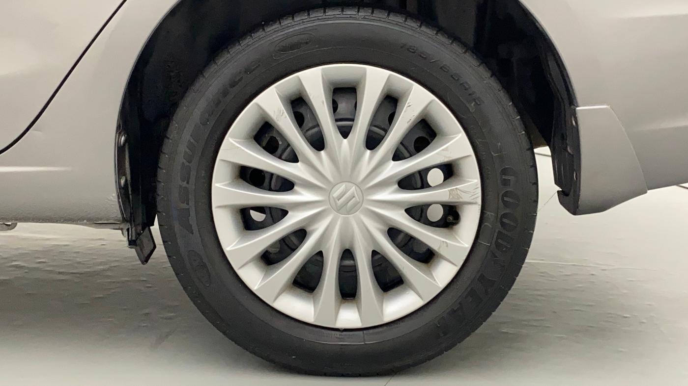 2015 Maruti Ciaz VXI PLUS, Petrol, Manual, 56,914 km, Left Rear Wheel