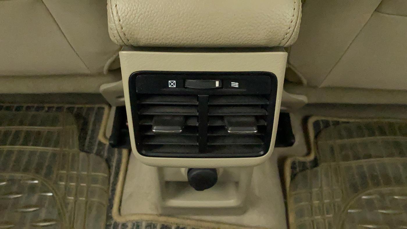 2015 Maruti Ciaz VXI PLUS, Petrol, Manual, 56,914 km, Rear AC Vents