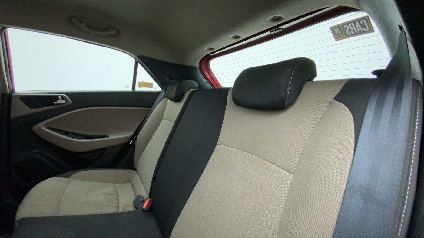2015 Hyundai Elite i20 ASTA 1.2, Petrol, Manual, 71,454 km, Right Side Rear Door Cabin