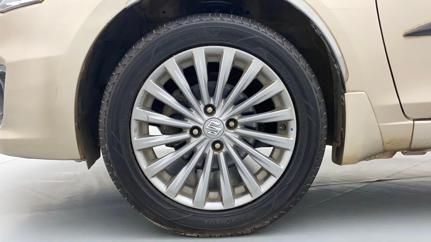 2016 Maruti Ciaz ZXI+, Petrol, Manual, 76,083 km, Left Front Wheel