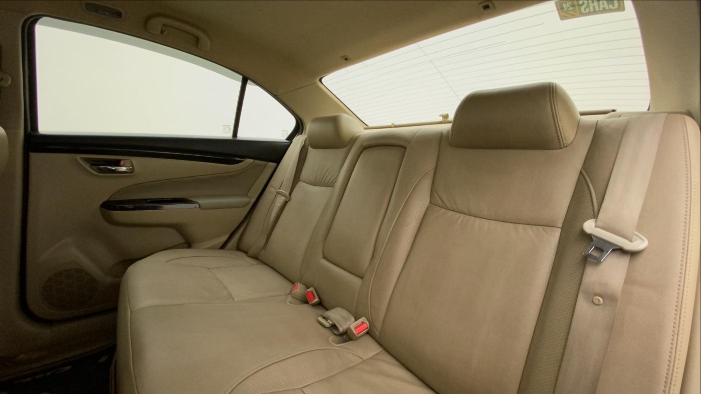2016 Maruti Ciaz ZXI+, Petrol, Manual, 76,083 km, Right Side Rear Door Cabin