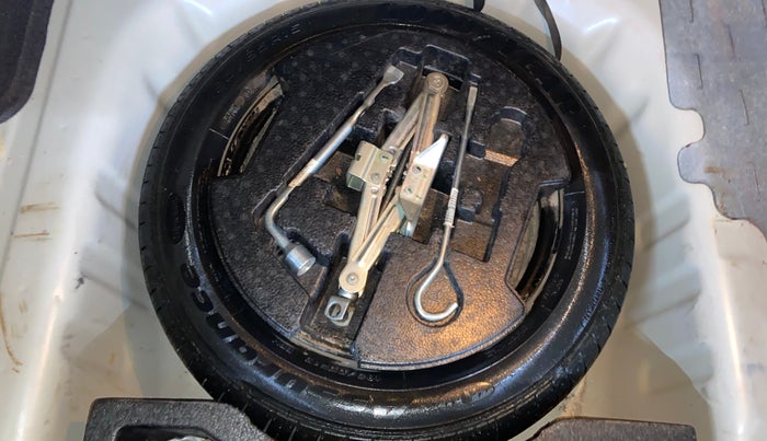 2021 Maruti Ciaz DELTA 1.5 SHVS MT PETROL, Petrol, Manual, 43,924 km, Spare Tyre