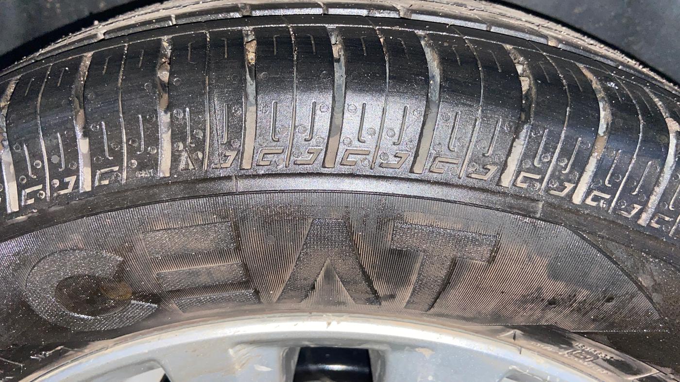 2021 Maruti Ciaz DELTA 1.5 SHVS MT PETROL, Petrol, Manual, 43,924 km, Right Rear Tyre Tread