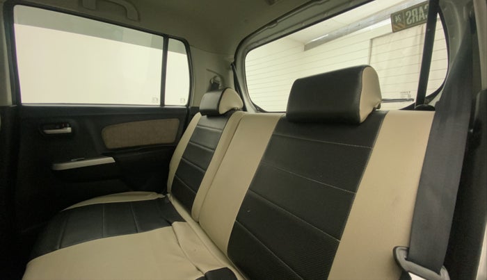 2015 Maruti Wagon R 1.0 VXI, Petrol, Manual, 28,126 km, Right Side Rear Door Cabin