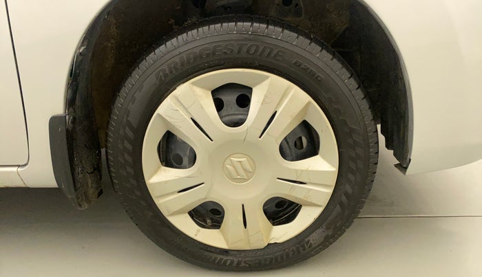 2015 Maruti Wagon R 1.0 VXI, Petrol, Manual, 28,126 km, Right Front Wheel