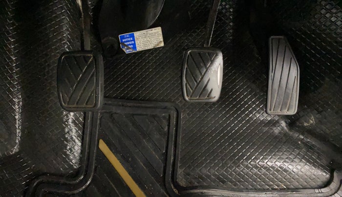 2017 Maruti IGNIS ALPHA 1.2, Petrol, Manual, 76,558 km, Pedals