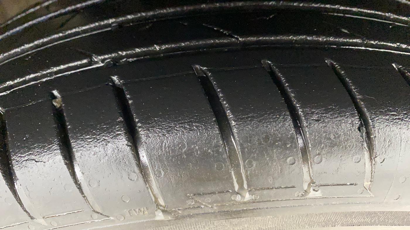 2017 Maruti IGNIS ALPHA 1.2, Petrol, Manual, 76,673 km, Right Front Tyre Tread