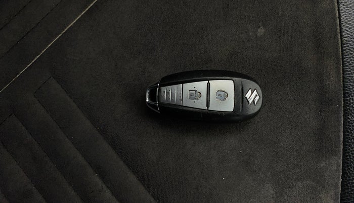 2017 Maruti IGNIS ALPHA 1.2, Petrol, Manual, 76,558 km, Key Close Up