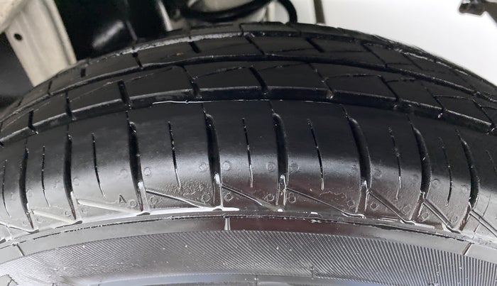 2020 Maruti Alto LXI, Petrol, Manual, 2,977 km, Left Rear Tyre Tread