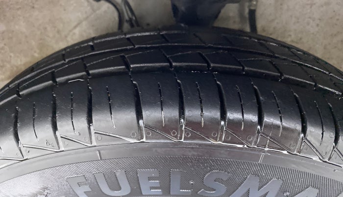 2020 Maruti Alto LXI, Petrol, Manual, 2,977 km, Left Front Tyre Tread