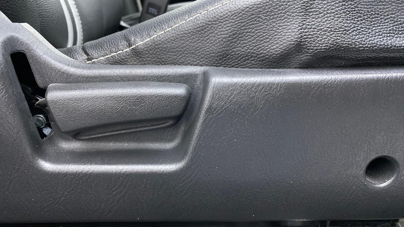 2020 Maruti Alto LXI, Petrol, Manual, 2,977 km, Driver Side Adjustment Panel