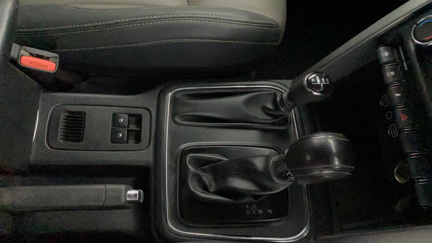 2021 Mahindra Thar LX PETROL HT 4WD AT, Petrol, Automatic, 74,840 km, Gear Lever
