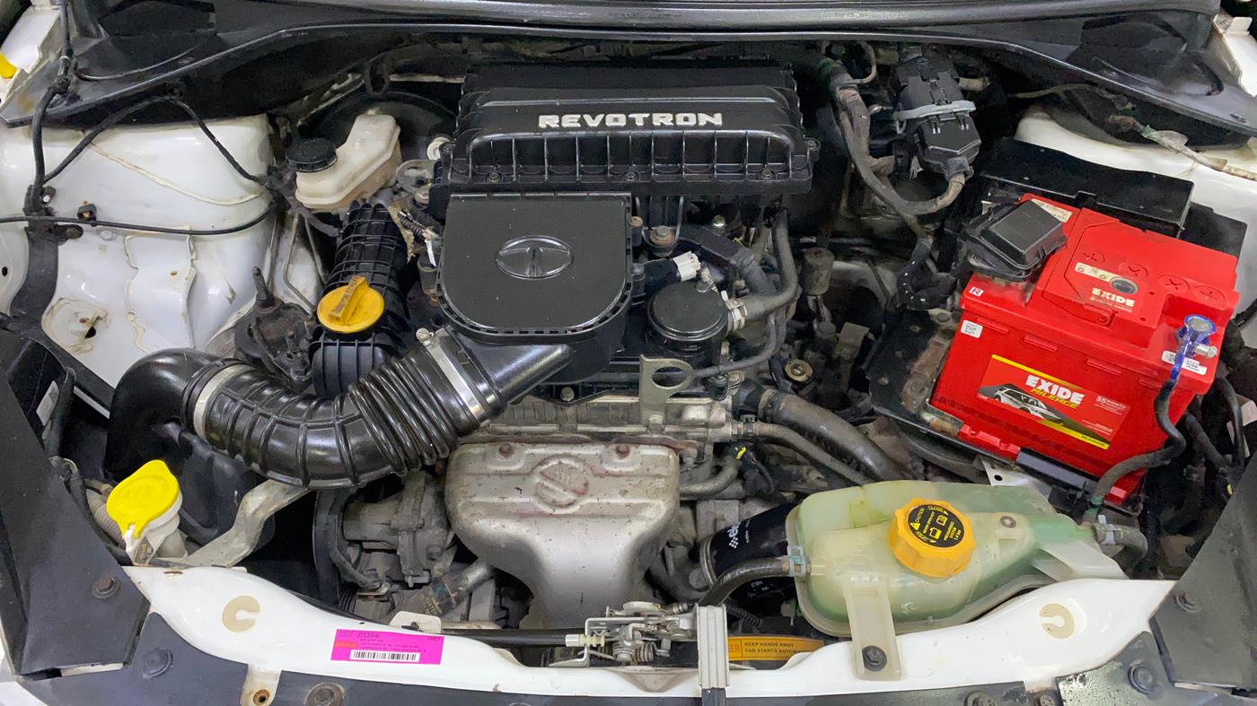 2018 Tata Tiago XE PETROL, Petrol, Manual, 49,226 km, Engine View