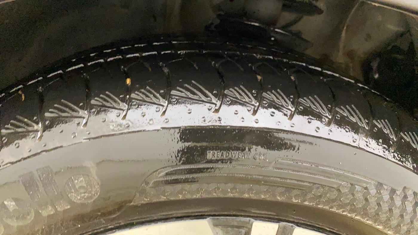 2022 MG ASTOR SAVVY 1.5 CVT, Petrol, Automatic, 60,958 km, Left Front Tyre Tread